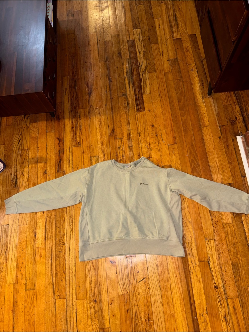 Columbia Men's Crewneck Sweatshirt in Sage Green